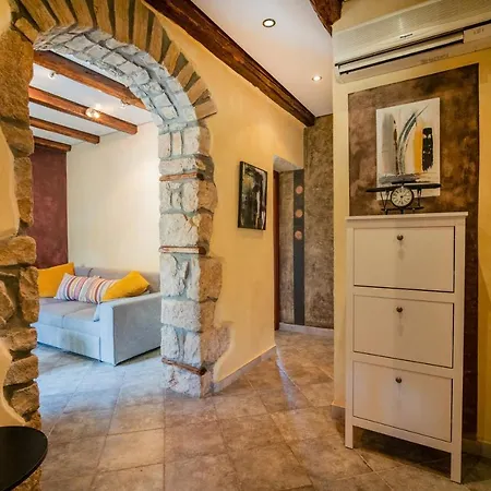 House Luce * Krapan